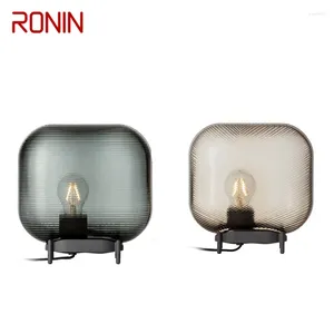 Lampy stołowe Ronin Współczesna lampa glasstable nordycka modna salon sypialnia osobowość kreatywna dekoracja led biurko Liesk Light