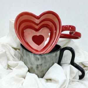 Mugs Creative Personality Love Cups Ceramic Fashion Advanced Coffee With Spoons Valentine's Day Drinking Utensils.