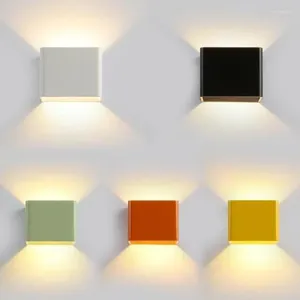 Wandlampe Skandinavische einfache quadratische Wohnzimmer Schlafzimmer Nachtbezügeln moderne Box Kreative Persönlichkeit Makkaronlampen