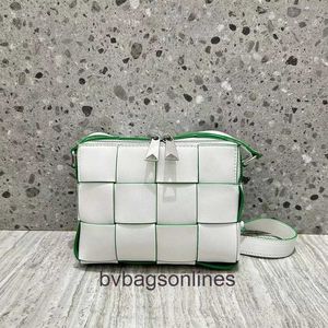 Botteg Venet High End Tasarımcı Tote Çanta Kadınlar için Yeni Moda Çapraz Çanta Mini Kare Çanta Grid Dokuma Kamera Çantası Kutu Çantası Omuz Çantası 1: 1 Orijinal Gerçek Logo ve Kutu