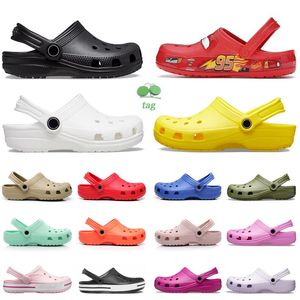 Designer sandals auto famose donne da uomo per bambini scarpe colorate piattaforma di illuminazione pantofole echo sliple scivoli tripli charms di sandalo bianco nero m4-m11