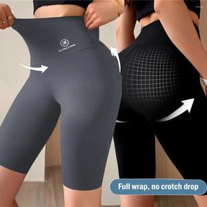 Shorts attivi 2024 Donne Bulicazione Yoga Elastico Allenamento elastico Controllo ad alto controllo della pancia pantaloni da bottino arricciati