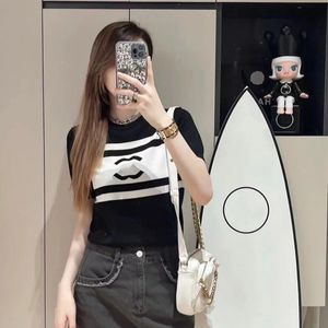 designer tops women designer t shirt women two c letters Minimalist Classic black and white Knitted short sleeves