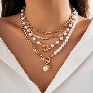 ペンダントネックレスゴシックメタルディスクペンダントフラットヘビチェーンKravik Necklace Punk Imitation Pearl Chain Multi Layered Necklace Womens Jewelry J240513