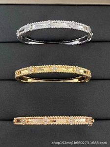 Amanti Bracciale esclusivo per aver mostrato le donne bracciale d'oro d'amore larghe e strette luce della stella da stella di rosa 18k con comune Vanly