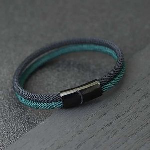 Charmarmband Nytt i Bicolor Rope Armband Män Ukrainsk symbol Braclet med gult blå rostfritt stål Magnetlås Braslet Homme Pulseras Y240510