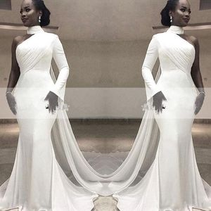 African White High Neck Satin Mermaid aftonklänningar En axel Ruched Sweep Train med Wrap Formal Party Red Carpet Prom Clows 263f
