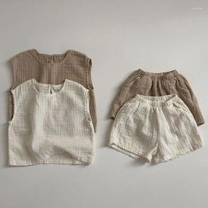 Roupas Conjunto de Crianças Conjunto de Verão 2024 Tampo de cor sólida doce e shorts e shorts leves de duas peças casuais confortáveis