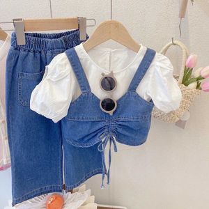 Roupas conjuntos de roupas para crianças pingentes de jeans+mangas curtas+calças de perna larga de 3 peças de roupas de bebê de 3 peças Conjunto de roupas de bebê D240514