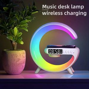 Nachtlichter Multi funktionaler drahtloser Ladekissenhalter -Lautsprecher TF RGB Night Light 15W Schnellladestation für iPhone Samsung Xiaomi Huawei S2405130 geeignet