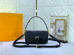 M45985 Shoulder Bags Women designer bag DIANEs Handbags 5AAAA Messenger Purse Womens Leather baguette Handbag Wallet Satchel Bag with Embossed Crossbody bag