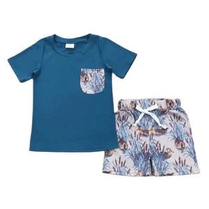 衣料品セット卸売ベイビーボーイズサマーブティック服服幼児用ポケットコットンTシャツ子供ダックショーツセットD240514