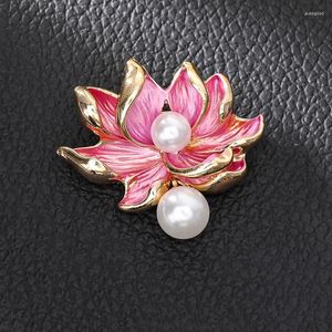 Broschen Chinesische Stil Lotus Brosche Imitation Perle Anhänger Pink Blumenpflanze Pins Frauen Bankett Kleidung Juwelierzubehör Geschenk