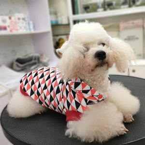 豪華なデザイナーペット服ドッグシャツファッショントライアングルプリント犬キャットパーカープルオーバーウォームパーカーニットセーターシュナウザーフレンチブルドッグペットジャケット