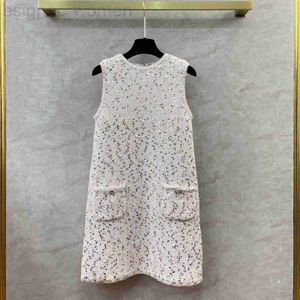Grundläggande casual klänningar designer färgglada pärlstav våg rand ärmlös klänning för kvinnors lilla doftande vindvåg prickade pärlstav tjocka pläd väst kjol cdf4
