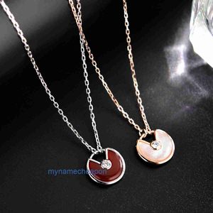 Designer Croitrres nacklace simple set pendant Imitation pure silver talisman necklace female plated 18k rose gold white Fritillaria red chalcedony collarbone ch