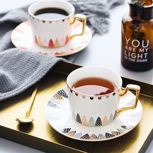 Kupalar basit çift kahve fincanı ve tabağı seti yaratıcı kokulu çay bardağı phnom penh seramik ev öğleden sonra kaşık ile