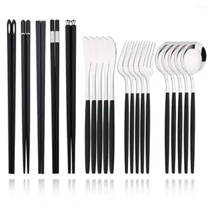 Utensílios de jantar conjuntos de talheres de mesa coreanos 15-20pcs Conjunto de prata de pauzinhos pretos Faca de aço inoxidável Luxo