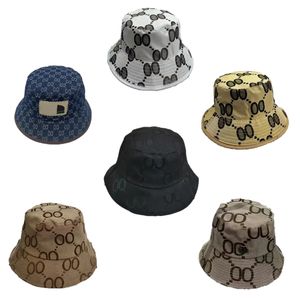 Man Bucket Hat Designer Woman Hats Luksusowa czapka Cappello Sunshade Fisherman Summer Classics Podróżowanie męskie czapki szerokie Brim najwyższa jakość odwracalna FA120 H4