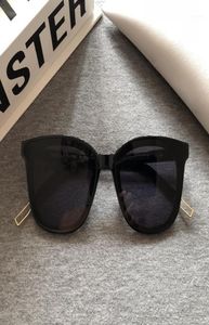 Okulary przeciwsłoneczne 2022 Korea v marka Kobiety Trendy Men Vintage Sun Glasses w stylu gwiazdy Oryginalny pakiet Papas16238144