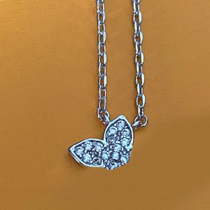 Diamond Flower Letter Pendants Designer Necklaces Choker Brand Jewelry Crystal Rhinestone Necklace Chains High Quality Copper Men Womens Wedding Birthday Gifts