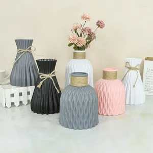 Wazony 1PC Dekoracja wazonu kwiatowego Domowy plastik nowoczesny imitacja ceramiczna garnek koszyk nordycki wystrój kwiatów