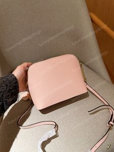 Sacchetti di conchiglia di alta qualità per donne 2024 borse a tracolla borse di lusso e borsette borsette di borse a traversa simpatico satchel piccolo satchel 22cm wyg