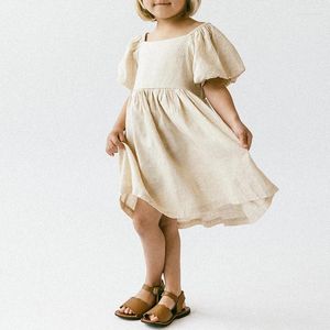 Sukienki dla dziewczynki Summer Bubble Rleeve kwadratowa sukienka na szyję 2024 Modna mody Baby Casual Plisted Elasts Slim Loose