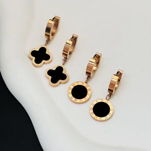 Four-leaf clover roman titanium steel stud earrings European and American cross-border ladies do not fade exquisite light luxury gold earrings