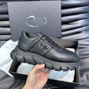 24SSラグジュアリーブランドデザインPrax 01 Renylon Runner Sports Shoes Brushed Leather Sneakers Men Technical Rugber Lug Sole Casual Top Luxury Outdoor Trainers EU38-46