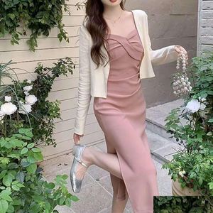 Kentsel Seksi Elbiseler Tasarımcı Avrupalı ​​ve Amerikan baharatlı kız düz renkli yaz y tarzı ince fit kadın elbise 3ZTR damla teslimat pırtı otfwe
