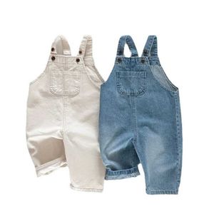 Overall Korea stil baby denim jumpsuit flickor jeans övergripande byxor pojkar avslappnade byxor höst barns kläder lös topp d240515