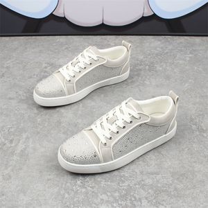 Dress Shoes Fashion Low Cut Mens High Quality Trainers Driving Spiked Rhinestone Fashion Flats Sneaker