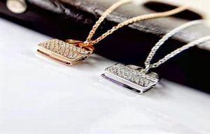 Wysokiej jakości naszyjnik designerski naszyjniki dla kobiet złoty zamek w zawieszka Mężczyźni Elegancki srebrny łańcuch z pudełkiem256S9207507