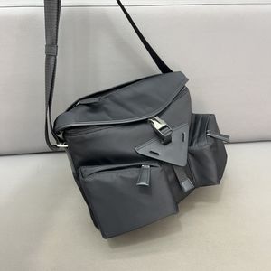 Designer axelväska lyx canvas cross body kamera väska män messenger väska mode klassisk korskropp för kvinnor satchel vattentät fallskärm tyg axel prpu