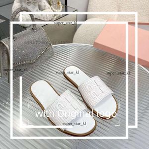 Miui Designer Sandals Mule Coconut Leaf Fiber Textured Fabric Flat Shoes Women Shoes Summer Beach Woven Slippers Fashion Open Toe Flip Flops 625