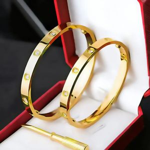 Bracelete de parafuso designer de moda de luxo pulseira de pulseira de luxo 18k rosa ouro rosa prata titânio aço pulseiras de unhas de diamante para homens mulheres 16 17 18 19 20 tamanho