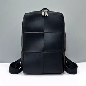 Lyxmärke mäns ryggsäck äkta läder minimalistiska företag datorpåse mode stor kapacitet resväska 2024 ny