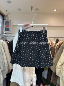韓国ドンズ大omu春春夏版通勤森林スタイル甘くて断片化された花新鮮な短いスカート