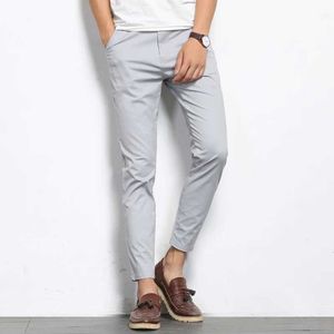 Męskie spodnie Browon jesienne mężczyźni mody stały kolor Casual Pants Mężczyźni proste niewielkie elastyczne kostkę wysokiej jakości formalne spodnie Mężczyźni Y240514