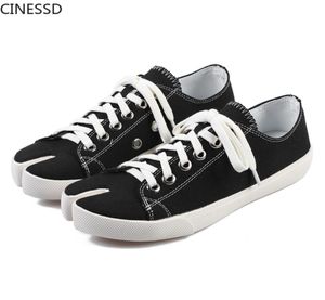 Boots Women Split Teen Flat Canvas Shoes Woman Laugh Up Sneakers Casual Ladies Vulcanized Around the Nose Tabi Ninja 09045895848