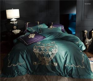 寝具セット2024グリーンラグジュアリーゴールデンバタフライ刺繍100Sエジプト綿ロイヤルセット布団カバーベッドシートリネン枕カバー