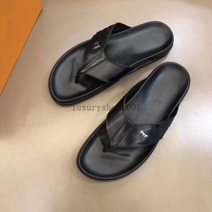 Роскошные дизайнерские скольжения платформы платформы Bom Bom Flat Comfort Mule Подлинный кожаный мужчина сандалии шлепанцы летние пляжные туфли 5.14 01