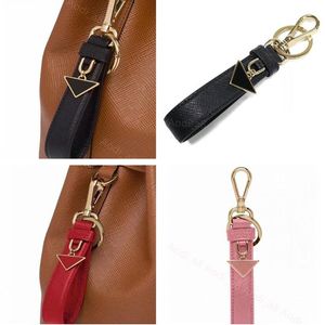 Prad Leather Metal Keychains Men Women Borse Fashion Borse Chiave Auto Chiave Prad Keyring Designer di lusso Keetchain Amante di fascia alta Accessori di moda