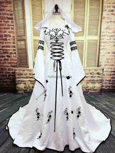 Verklig bild gotisk bröllopsklänning svart och vita muslimska klänningar med hatt utsökt broderi spetsapplikationer brudklänningar klocka ärmar