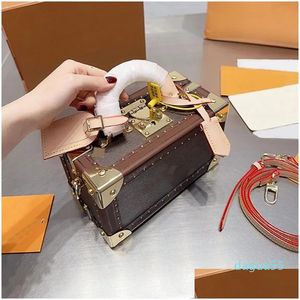 Leather Wallets Brown Designers Trunk Box Luxury Shoulder Bags Magnetic Buckle Closure Old Flowers Letters Satchel Purse Handbag