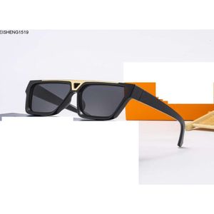 Summer Woman Black Fashion Solglasögon Kör cykelcykelcykling Eyewear Man Black Color Ladies SquareRimmade glasögon UV -skydd