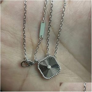 Pendant Necklaces Halloween Designer Necklace Luxury Four Leaf Clover Mother Of Pearl Diamond Pendants Stainless Steel Chain Plated Go Dhlpn
