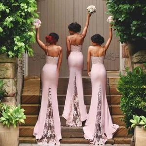 Özel Pembe Dantel Denizkızı Nedime Elbiseleri Uzun Spagetti Kayışı Sevgilim Boyun Süpürme Tren Vestidos Düğün Elbise