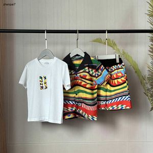Topp barn kortärmad kostym Summer Baby Tracks Size 90-150 Color Printing Polo Shirt Boys T-shirt och Shorts Jan20